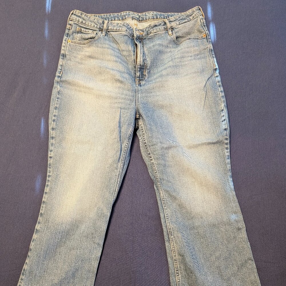 Old Navy Light Wash Higher High-Rise Flare Leg Raw Hem Frayed Jeans | Size 18